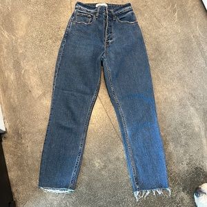 Abercrombie & Fitch, the mom high rise